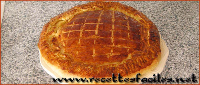 Ceci est la véritable photo de la galette des rois que nous réalisons ici.