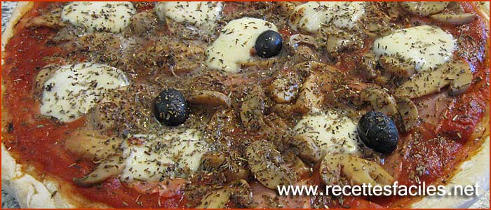 Recette de la pizza royale.